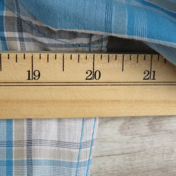 Van Heusen* Men's Short Sleeve Button Down Curved Hem Pocket Shirt~ Size S/P - Picture 7 of 11